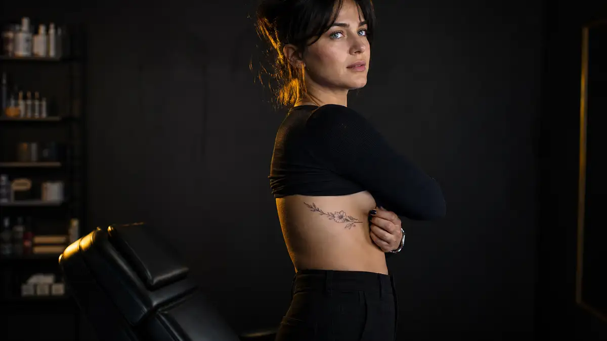 Šonkaulių tatuiruotės: grožis, kuris kainuoja