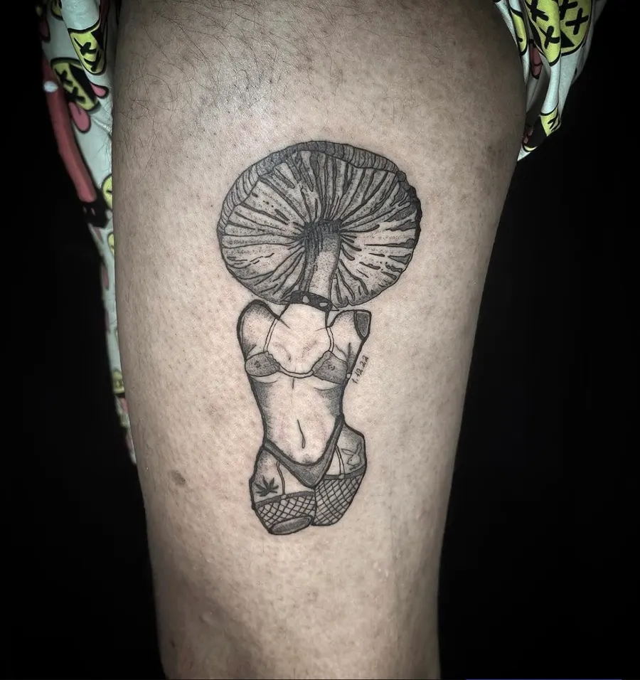 Blackwork tatuiruotė 18, Krustowich Ink, Vilnius