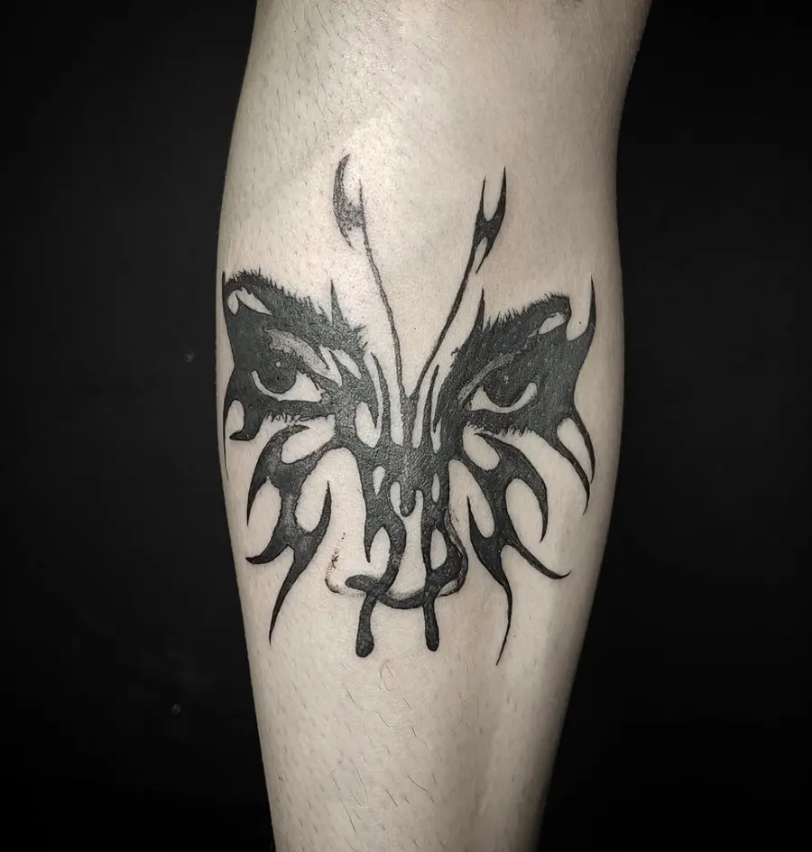 Blackwork tatuiruotė 19, Krustowich Ink, Vilnius