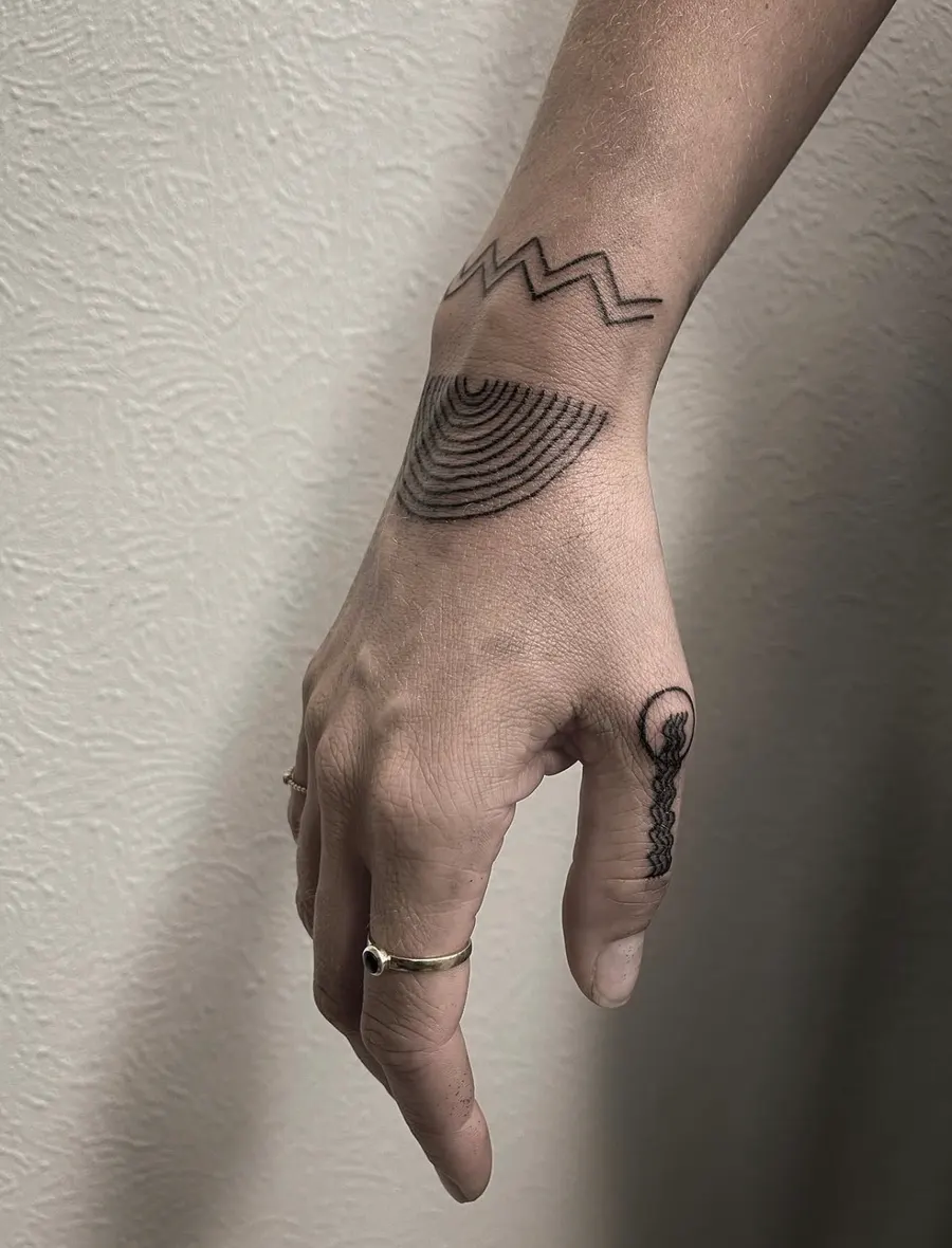 Blackwork tatuiruotė 39, Krustowich Ink, Vilnius