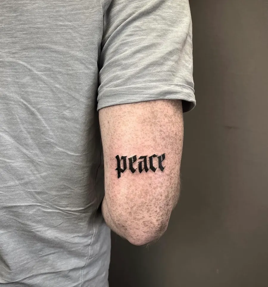 Blackwork tatuiruotė 47, Krustowich Ink, Vilnius